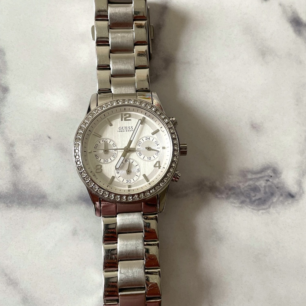 GUESS silver watch